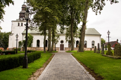 Kyrka